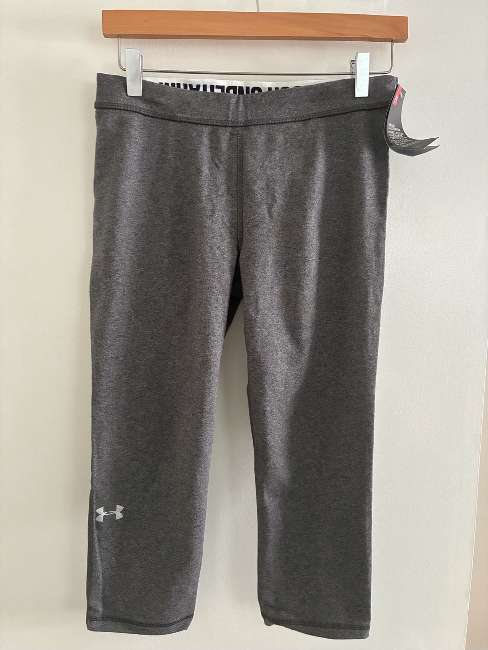 Under Armour Dark Charcoal Capri Leggings